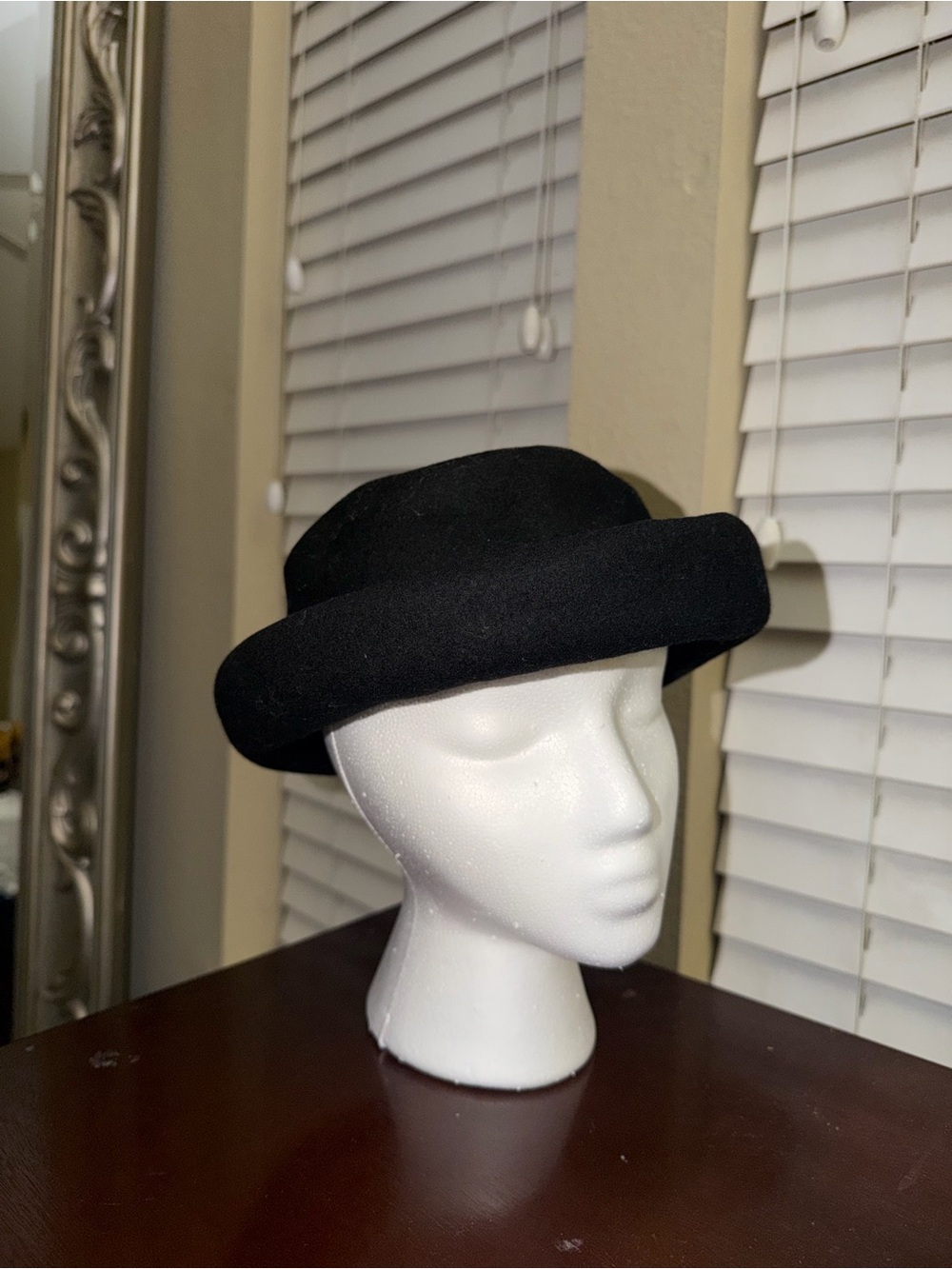 Black Wool Bowler Hat - Classic Accessory